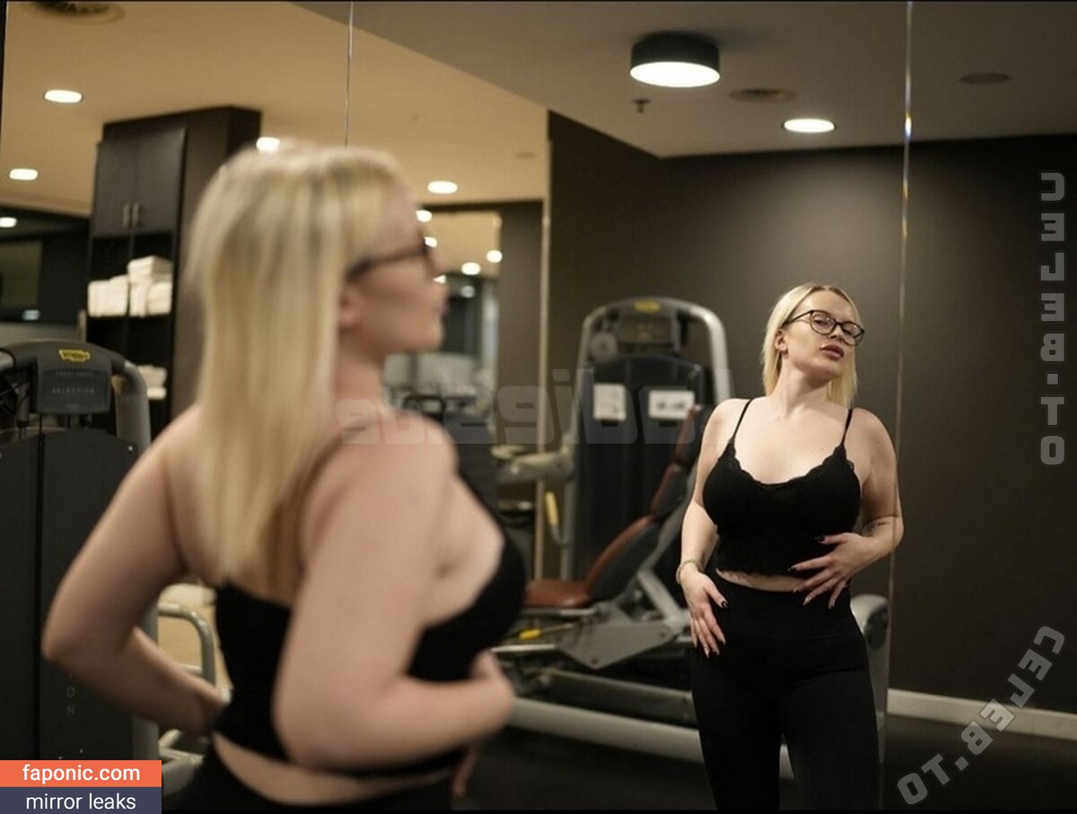 Hellybunny, dieheli, helixluni Nahé úniky OnlyFans Fotka #6