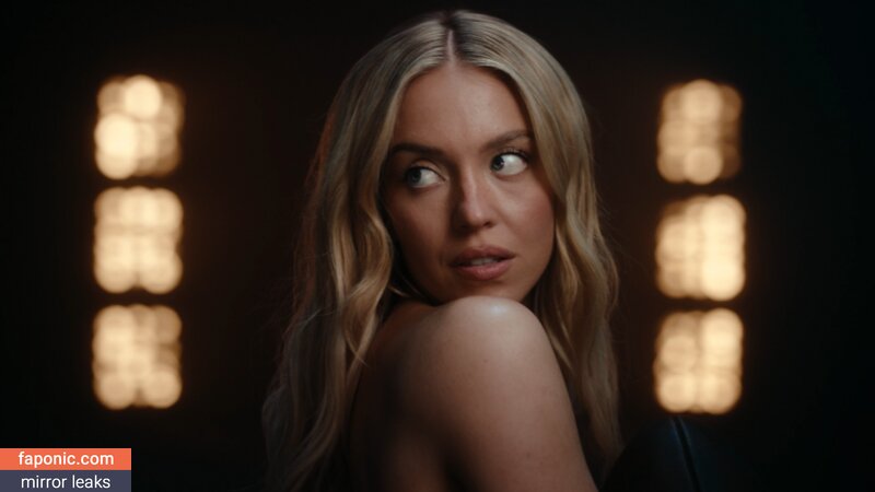 Sydney Sweeney, gal_gadot, https:, sydney_sweeney Nahé úniky OnlyFans Fotka #422