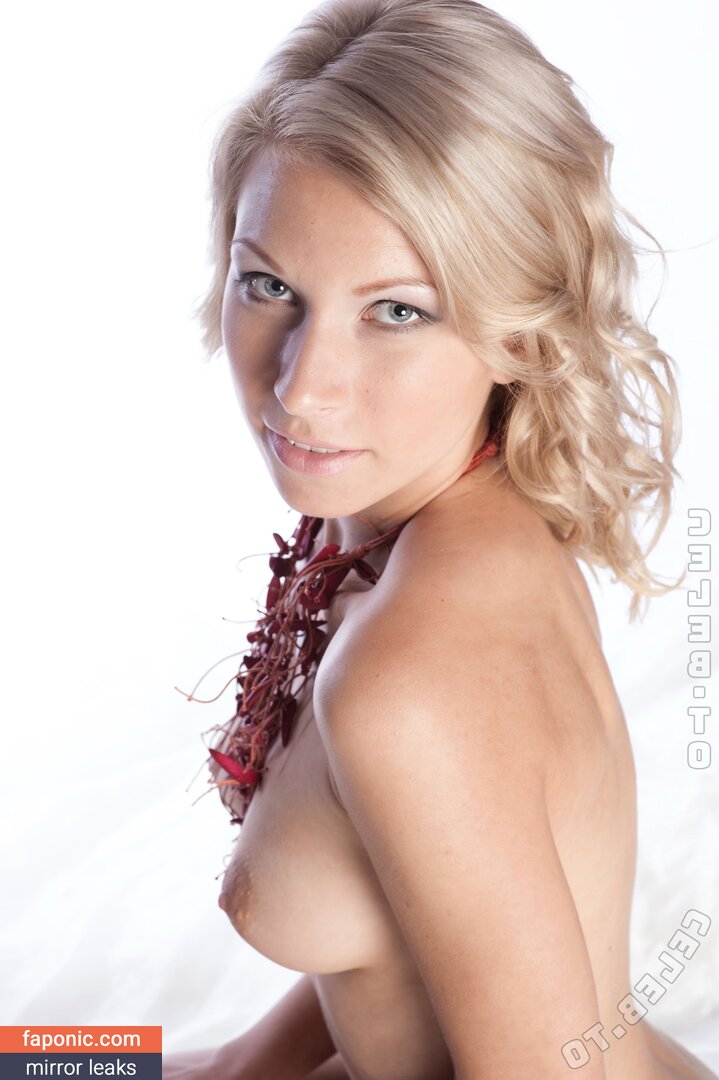 FemJoy, femjoymag, https: Nahé úniky  Fotka #94
