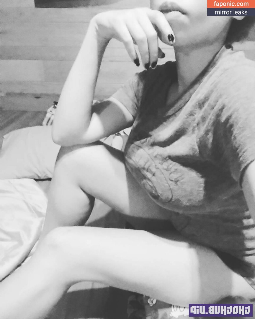 Mikaela Spielberg, Palace_Freak, sugarsencha, vandal_princess Nahé úniky OnlyFans Fotka #59