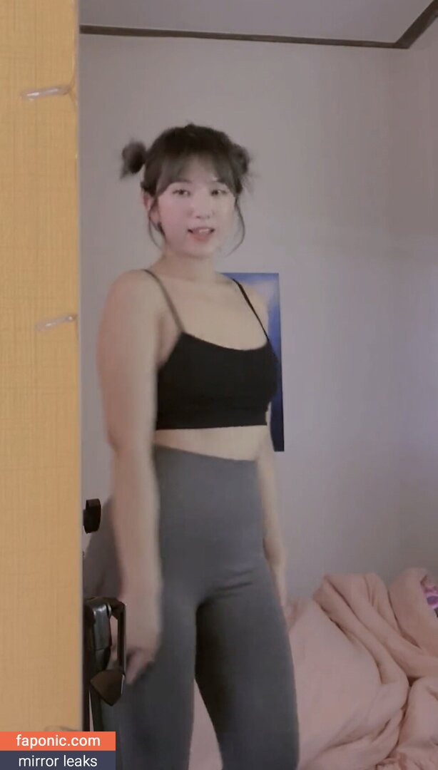 Heeheemoon, moon_nyang_, xailormoon Nahé úniky OnlyFans Fotka #115
