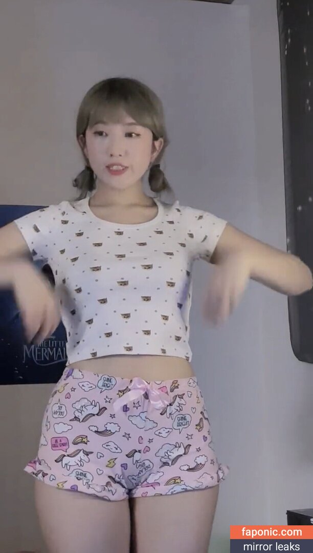 Heeheemoon, moon_nyang_, xailormoon Nahé úniky OnlyFans Fotka #117