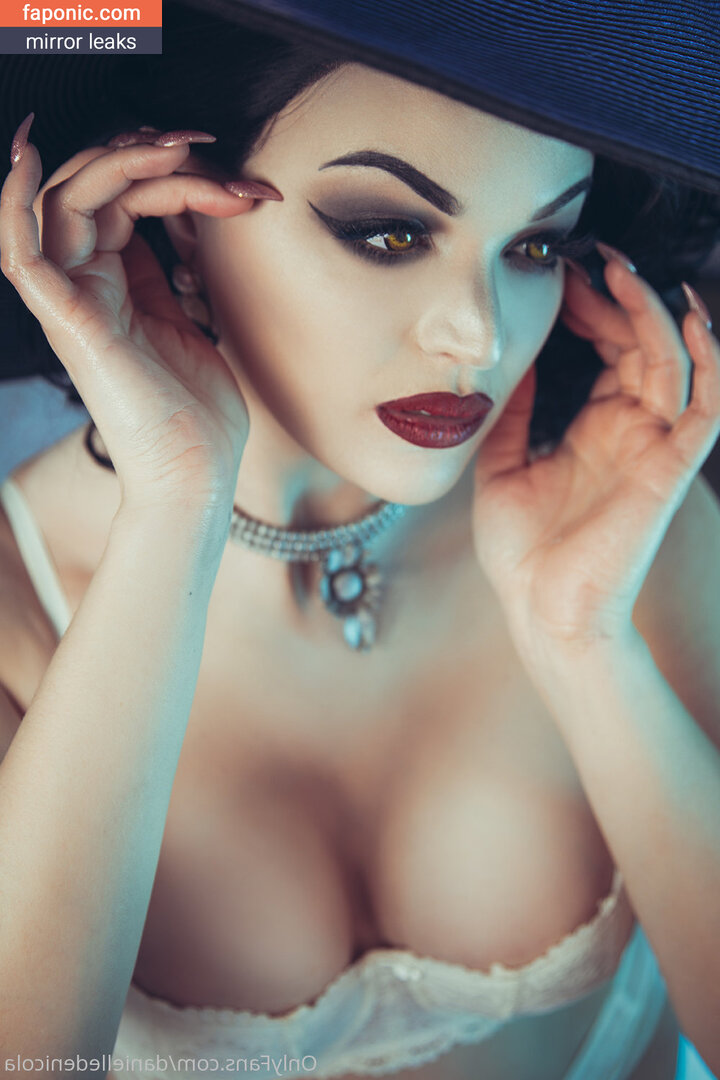 Danielle Denicola, danielledenicola, danielledenicolaofficial, danielledenicolavip, daniellednicola, https: Nahé úniky OnlyFans/Patreon Fotka #60