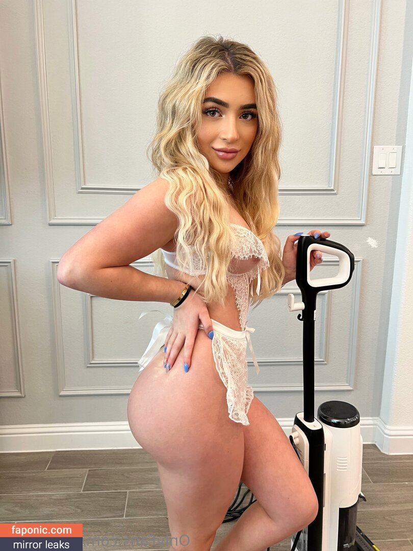 Faith Lianne, Imfaithxo, faithlianne, faithliannee Nahé úniky OnlyFans Fotka #32