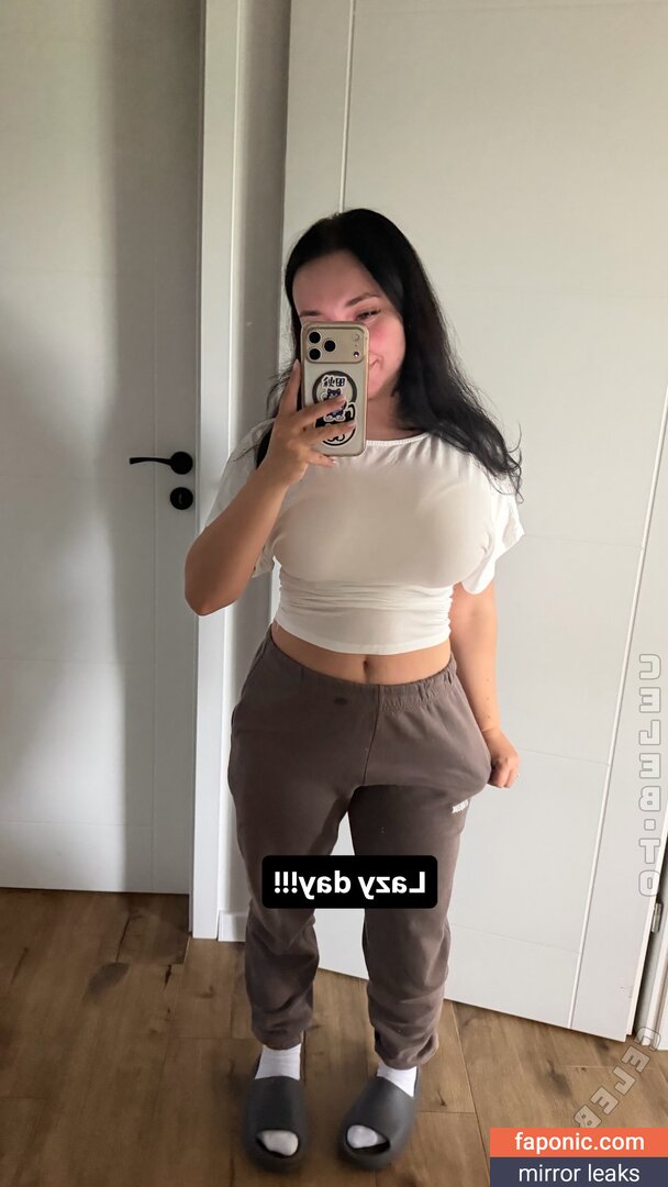 Miniloonaa, mini.loona Nahé úniky OnlyFans Fotka #200
