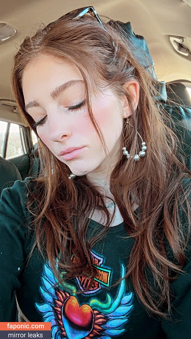 Willow Shields, willowshields Nahé úniky OnlyFans Fotka #124