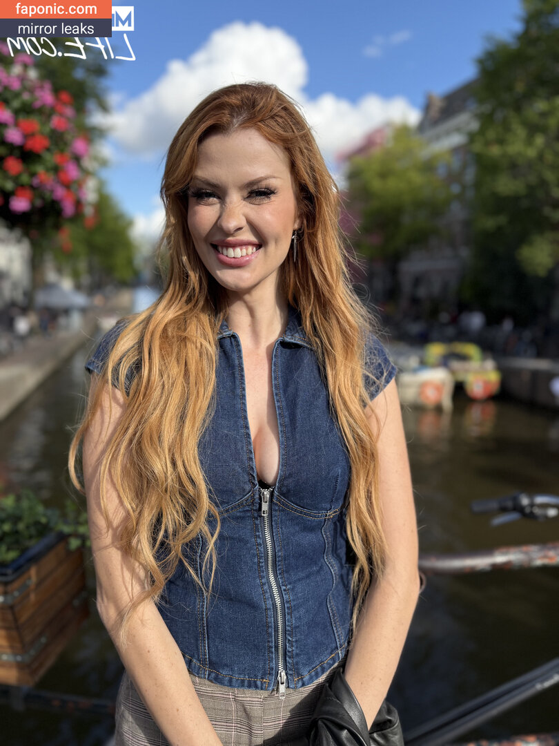 Elly Clutch, PeachGoneWild, ellyclutch, ellyclutchh Nahé úniky OnlyFans Fotka #149