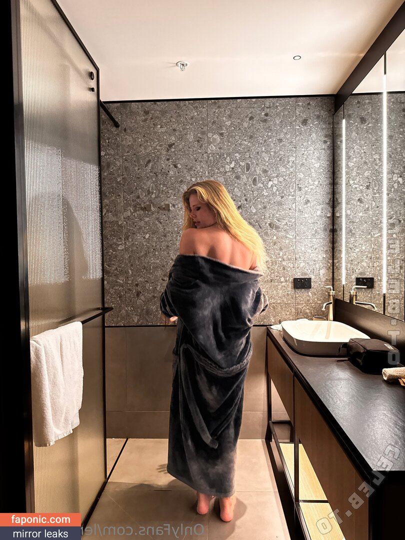 lenaisabellex, whatslenaa_ Nahé úniky OnlyFans Fotka #12