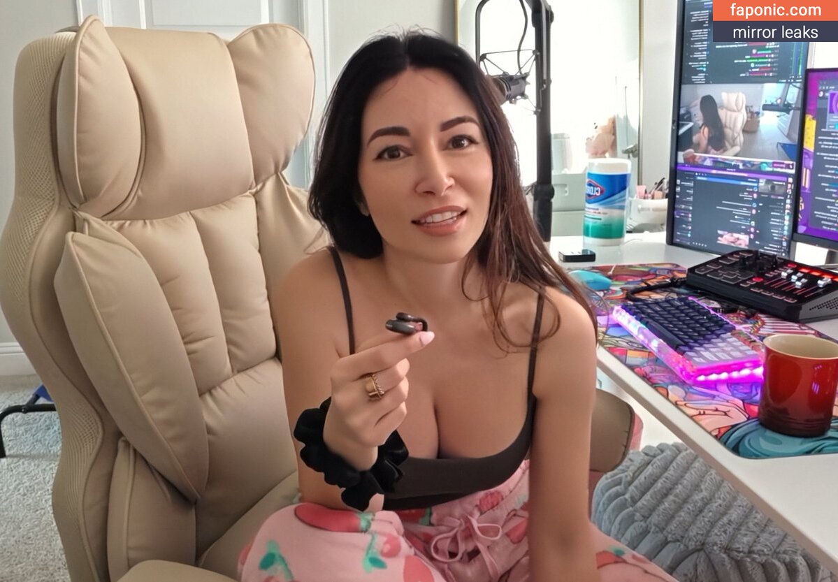Alinity, alinitydivine, https: Nahé úniky OnlyFans Fotka #1970