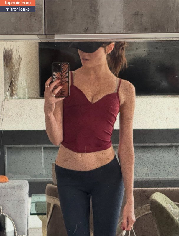 caitlinerinoneill, heyitsapril Nahé úniky OnlyFans Fotka #14